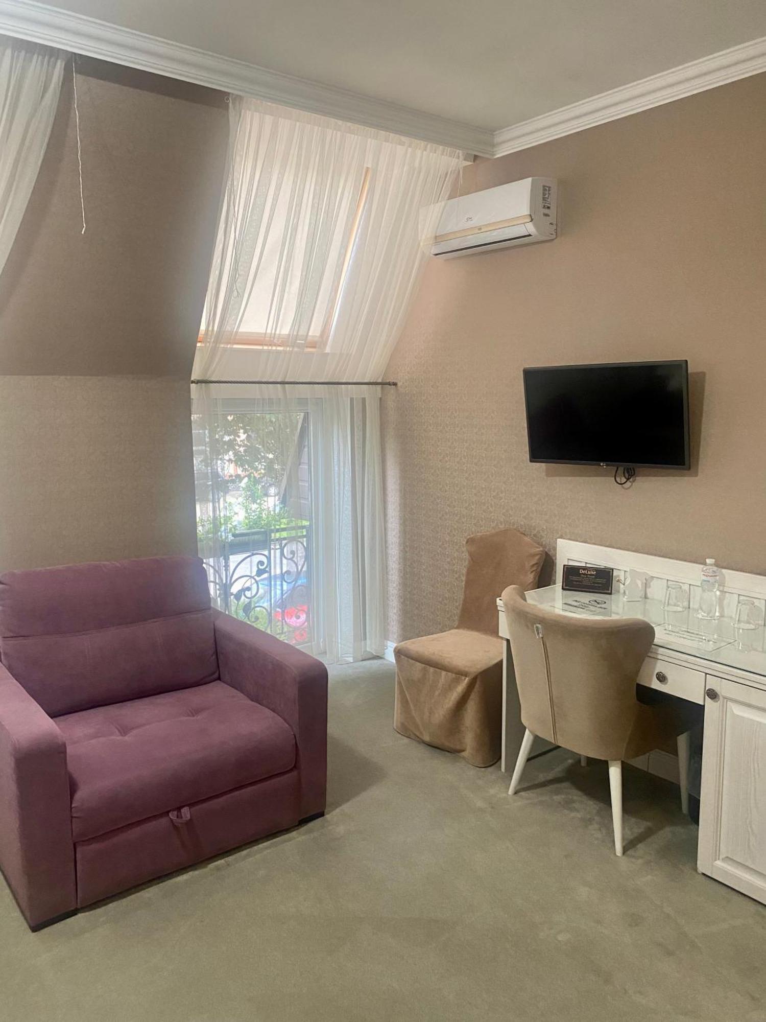 Boutique Hotel Deluxe Kamjanyi Potoki Kültér fotó
