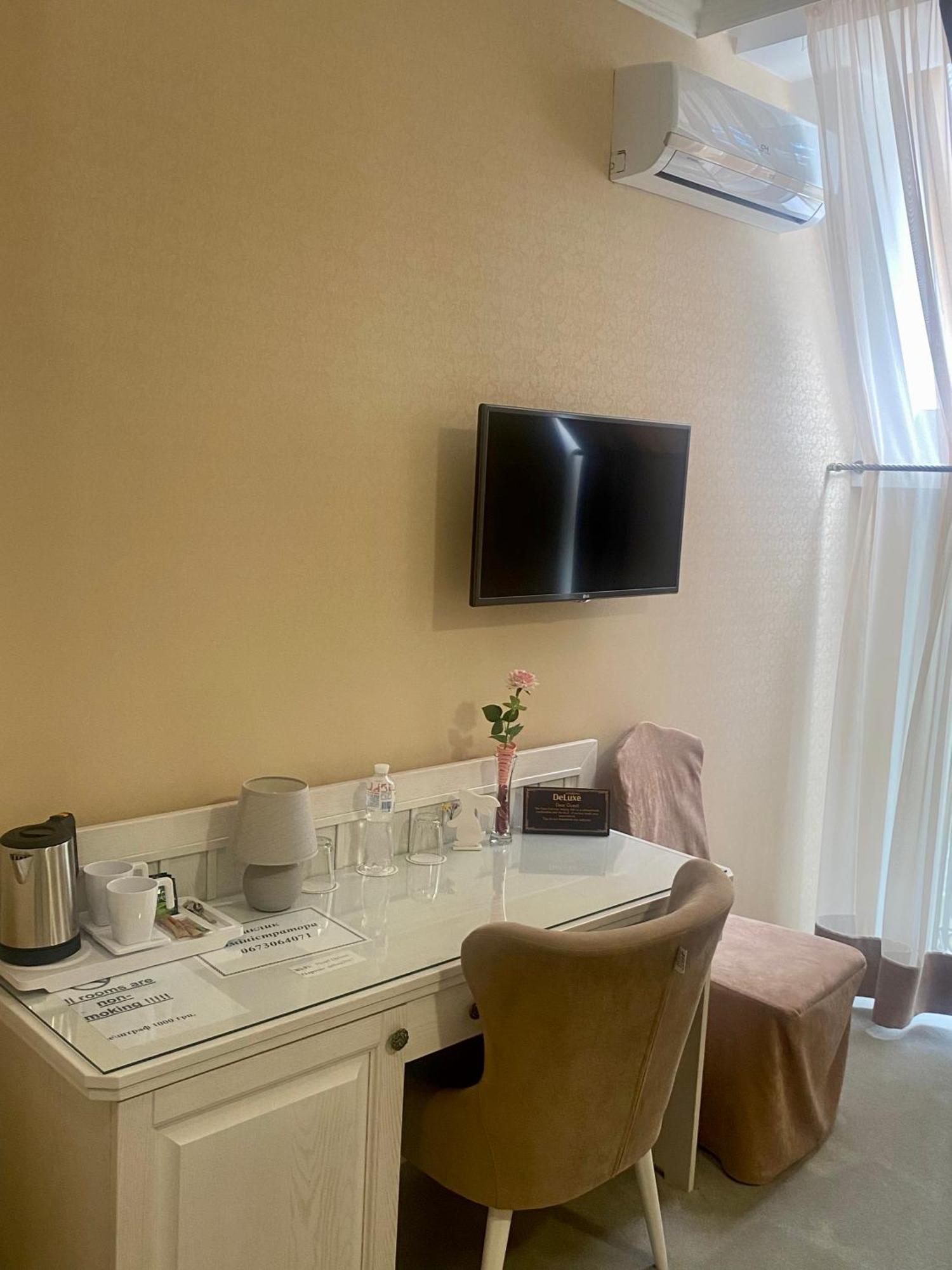 Boutique Hotel Deluxe Kamjanyi Potoki Kültér fotó