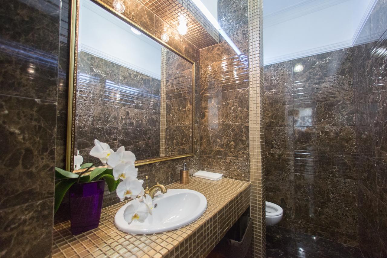 Boutique Hotel Deluxe Kamjanyi Potoki Kültér fotó